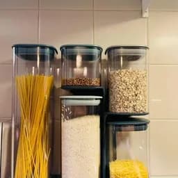 أرز ومكرونة وحبوب